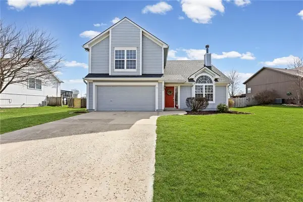 1003 N 1st Street East Street, Louisburg, KS 66053