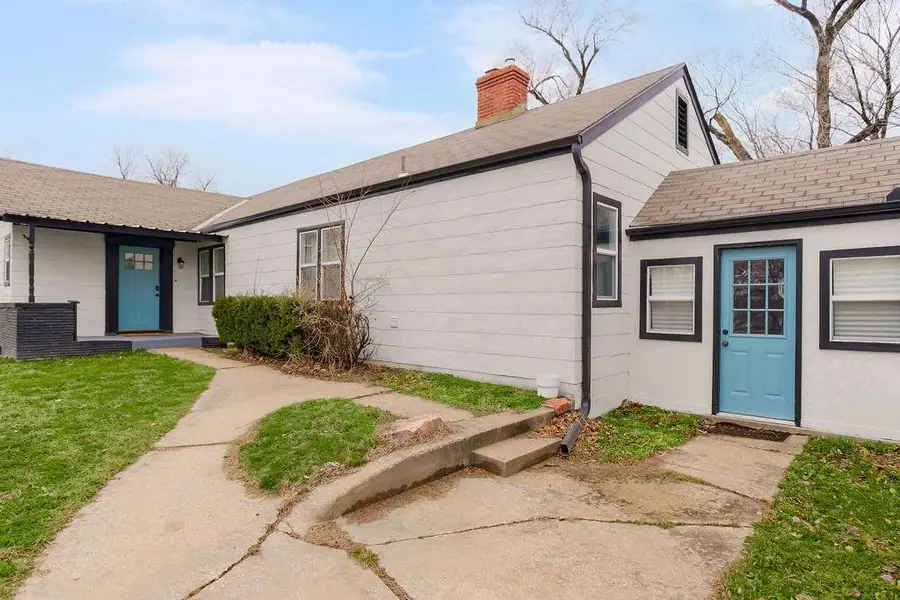 600 W 101st Terrace, Kansas City, MO 64114 - #2