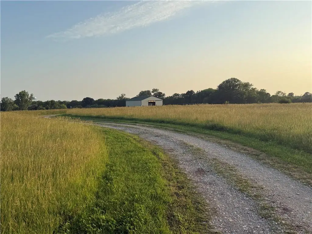 15820 Short Lane, Smithville, MO 64089 - #1