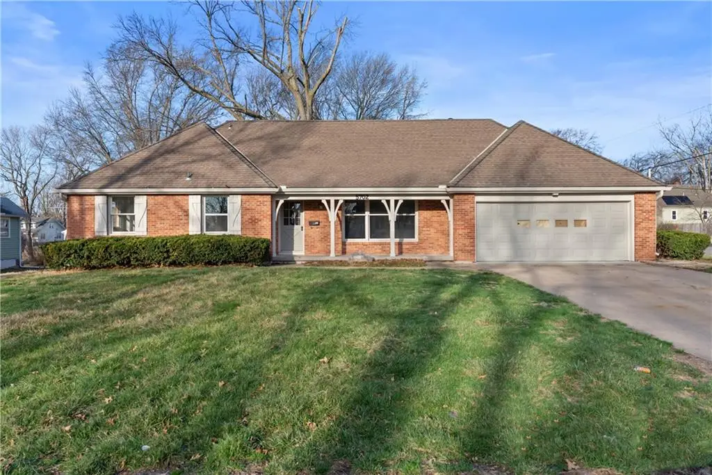 5702 Halsey Street, Shawnee, KS 66216 - #1