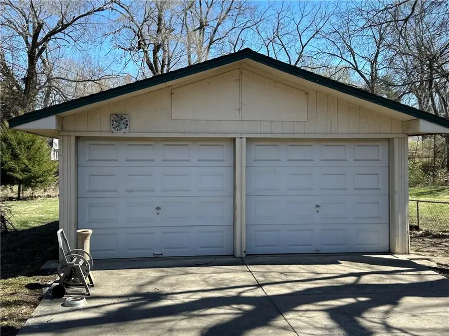 10303 Richmond Avenue, Kansas City, MO 64134 - #3