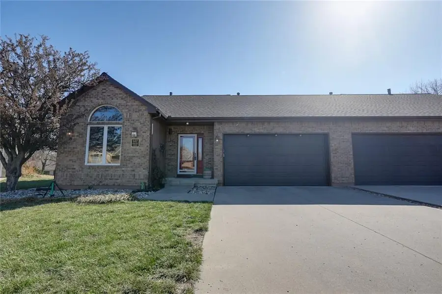 507 Ashurst Court, Lees Summit, MO 64081 - #2