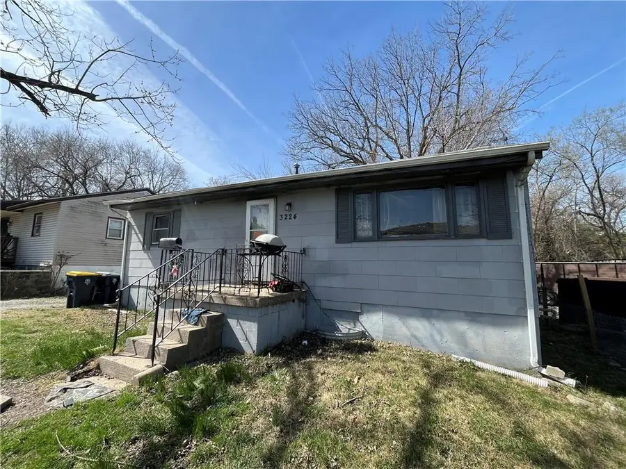 3224 Lister Avenue, Kansas City, MO 64128 - #2