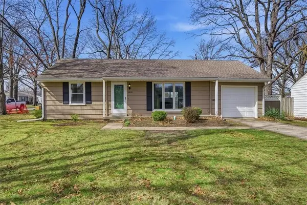 5870 Granada Street, Fairway, KS 66205