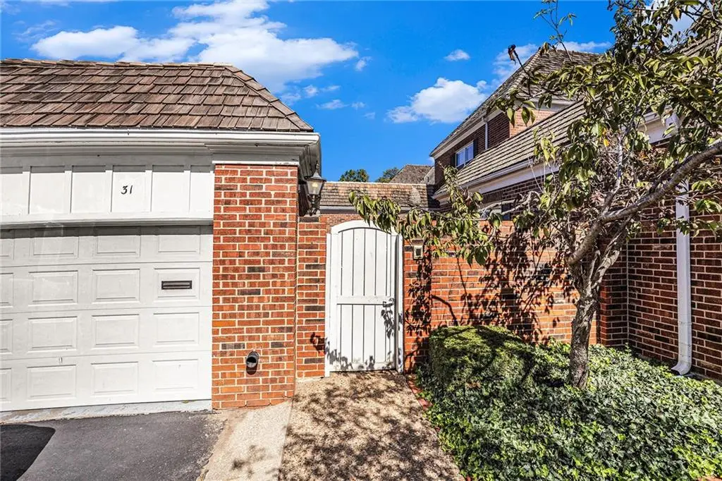 31 Compton Court, Prairie Village, KS 66208 - #1