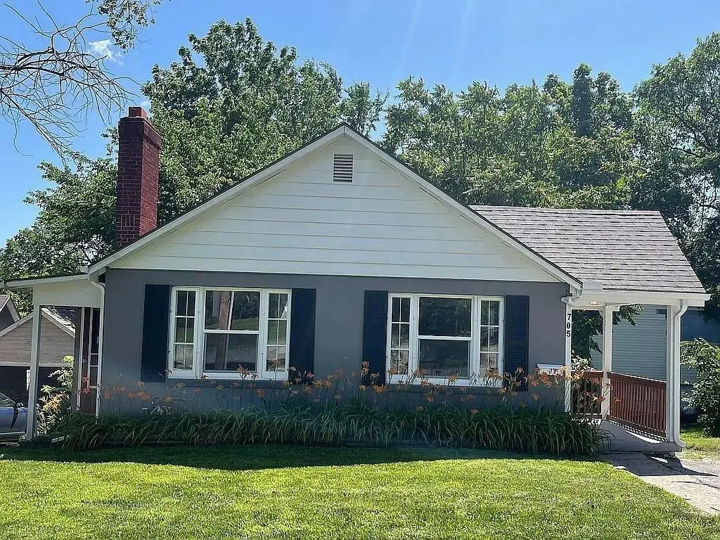 705 S Hawthorne Avenue, Independence, MO 64053 - #1