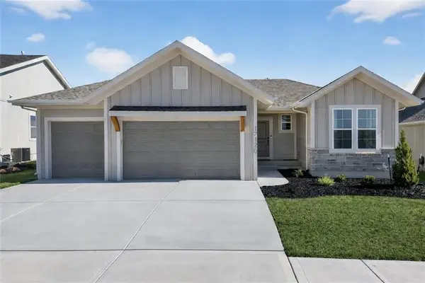 17120 W 168th Place, Olathe, KS 66062