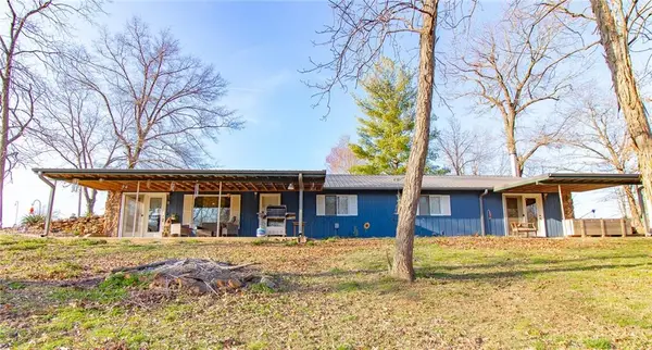 1150 SE 140p Road, Clinton, MO 65355