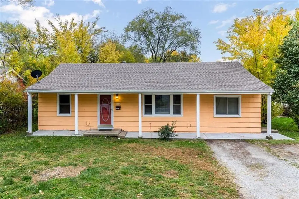 1005 E Cedar Street, Olathe, KS 66606 - #1