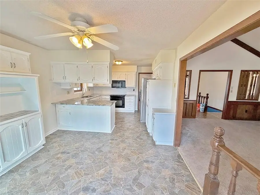 1701 SW White Oak Lane, Blue Springs, MO 64015 - #2