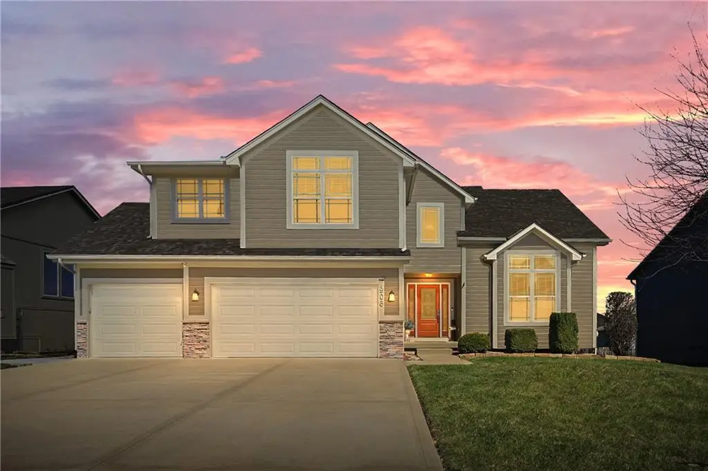 906 Eve Orchid Drive, Greenwood, MO 64034 - #1