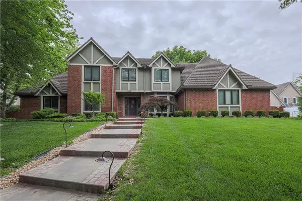 2305 W 127th Street, Leawood, KS 66209