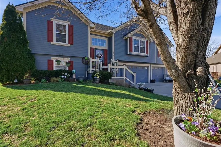 200 E 20th Terrace, Kearney, MO 64060 - #2