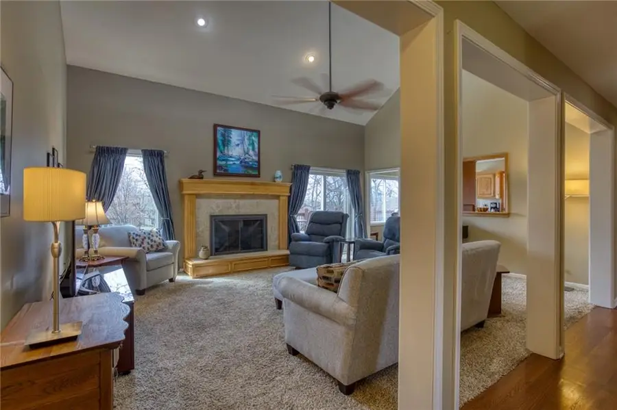 8014 Summit Street, Lenexa, KS 66215 - #2