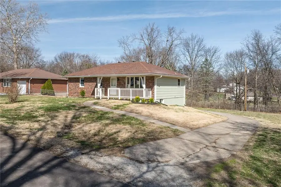 220 Kennedy Drive, Gower, MO 64454 - #2