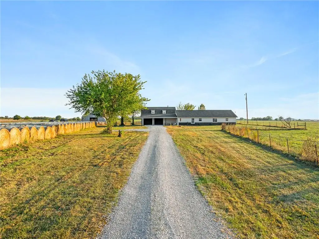 9393 State Route 52 Highway, Amoret, MO 64722 - #1