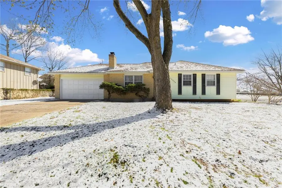 13429 Winchester Avenue, Grandview, MO 64030 - #2