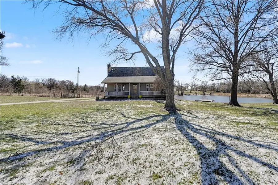 16015 Leavenworth Road, Basehor, KS 66007 - #2