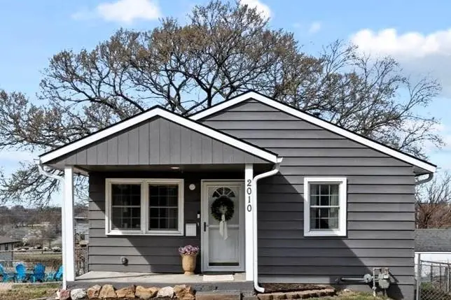 2010 S 21st Place, Kansas City, KS 66106 - #1