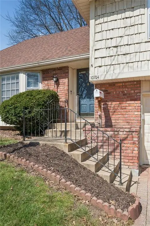 10104 W 98th Terrace, Overland Park, KS 66212 - #3