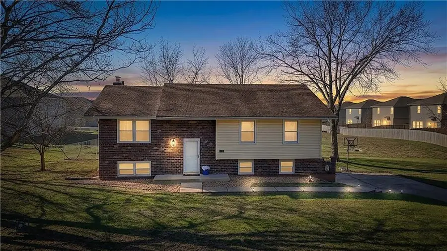509 W South Street, Spring Hill, KS 66083 - #2