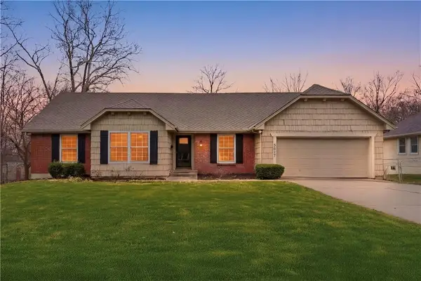 5617 W 86th Terrace, Overland Park, KS 66207