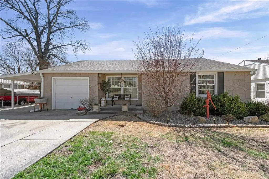 505 Hickory Street, Richmond, MO 64085 - #1