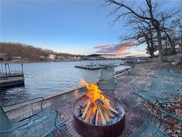 32945 Green Hills Road, Gravois Mills, MO 65037