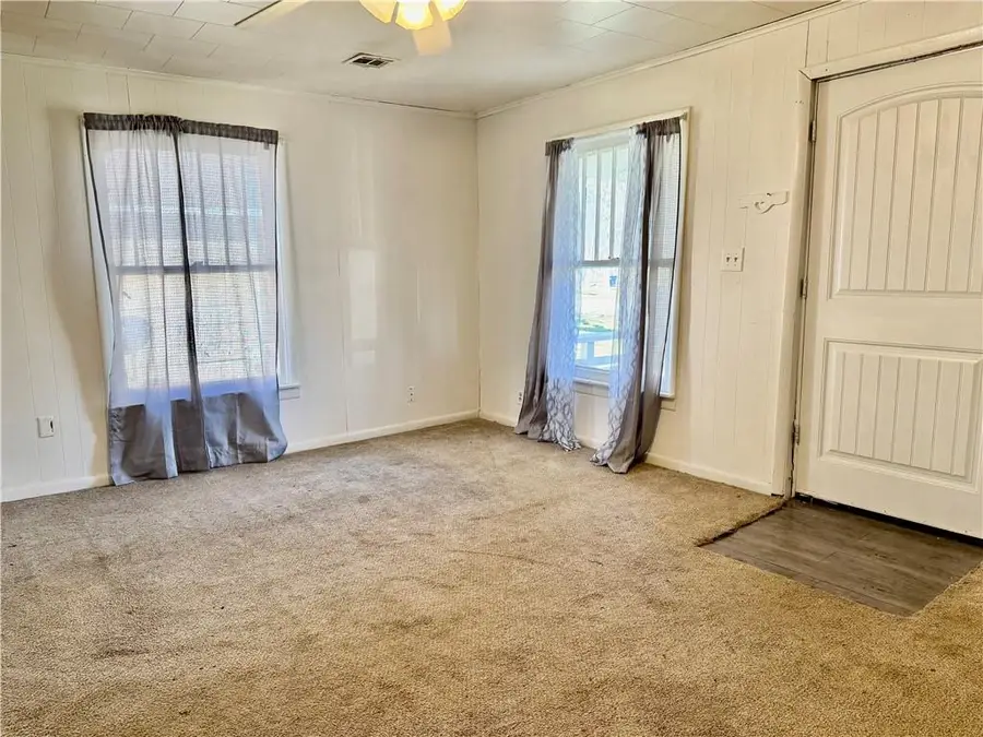 1719 East Avenue, Baxter Springs, KS 66713 - #3