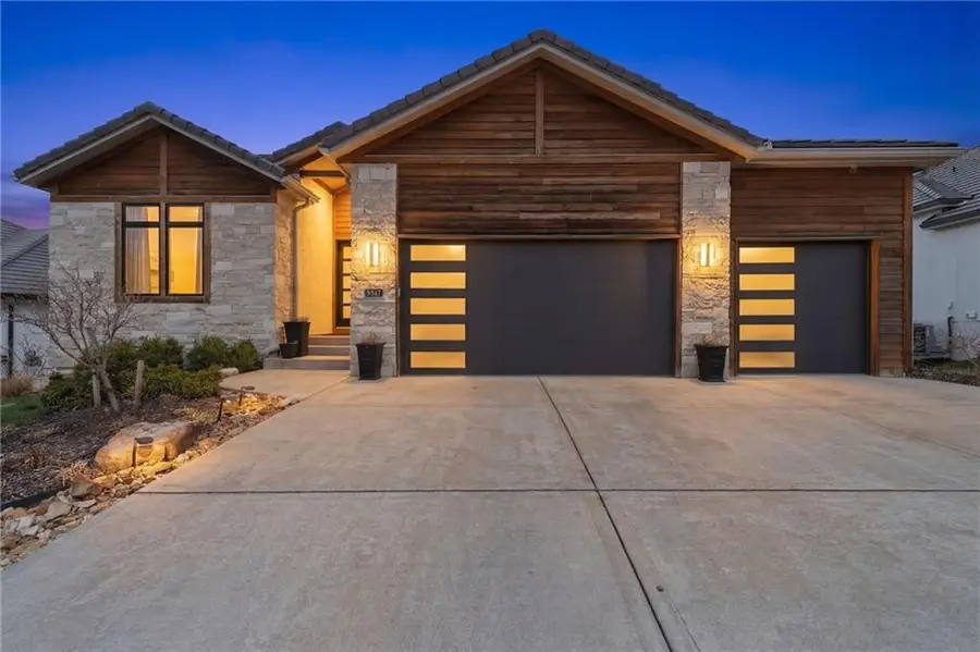 9317 Cottonwood Canyon Drive, Lenexa, KS 66219 - #3