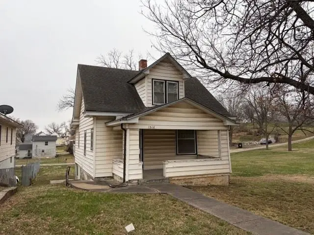 1516 Santa Fe Street, Atchison, KS 66041 - #2