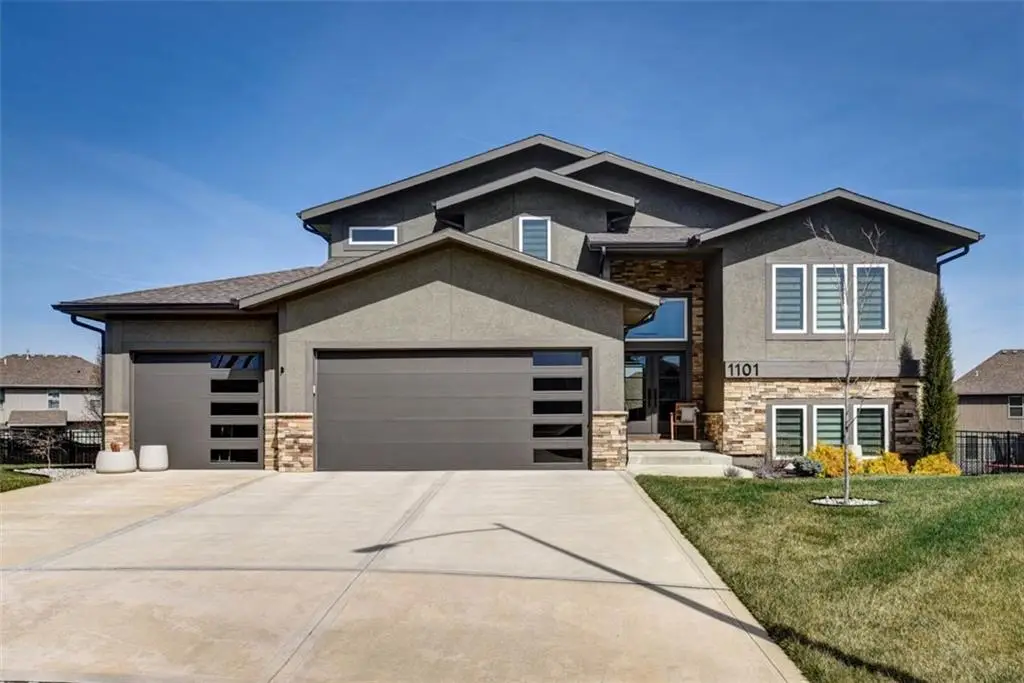 1101 SW Brookside Court, Lees Summit, MO 64064 - #1