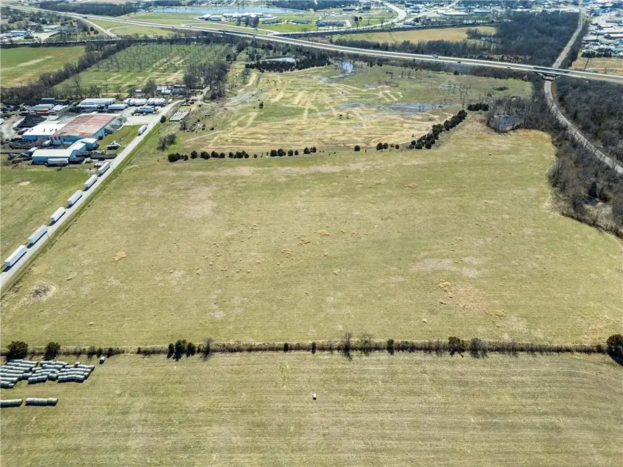 N Click Street, Nevada, MO 64772 - #3