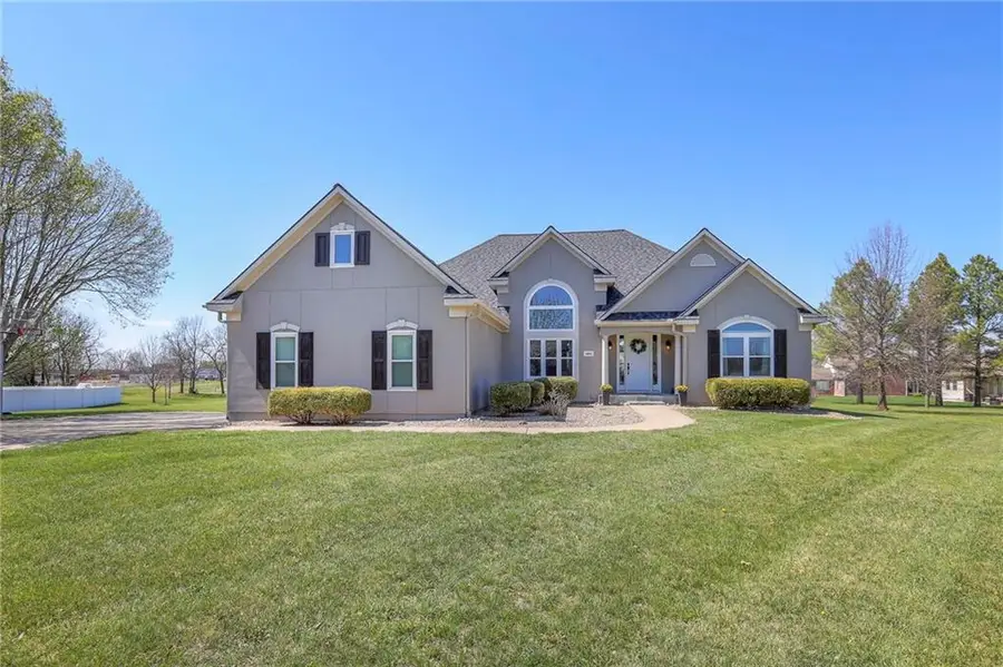 1602 SW Timberline Road, Oak Grove, MO 64075 - #2