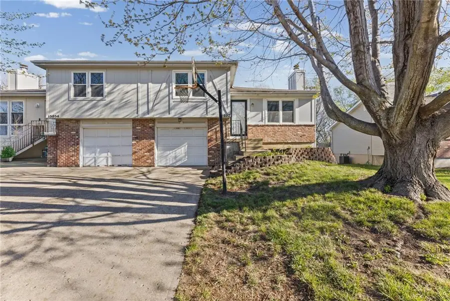 15052 W 139 Street, Olathe, KS 66062 - #2