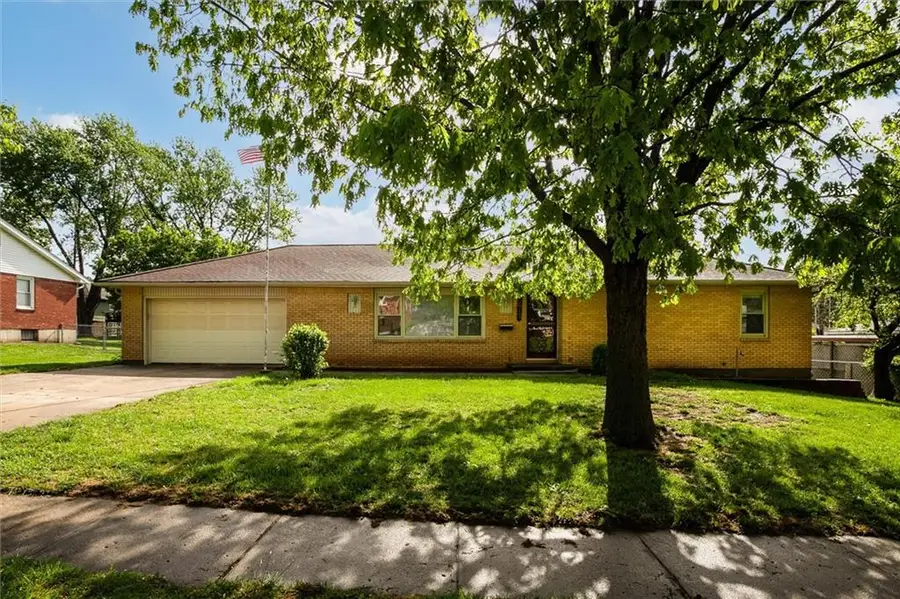 8613 N Boone Street, Kansas City, MO 64155 - #3