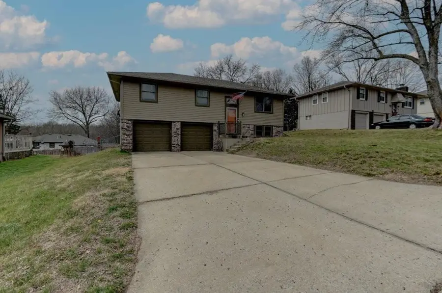 1909 SE Abbey Street, Blue Springs, MO 64014 - #2