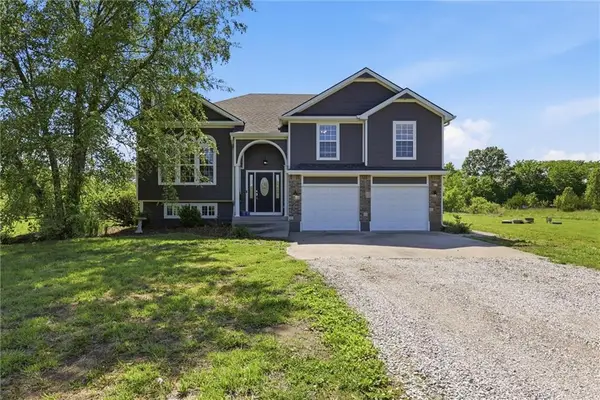 28918 Hala Lane, Harrisonville, MO 64701