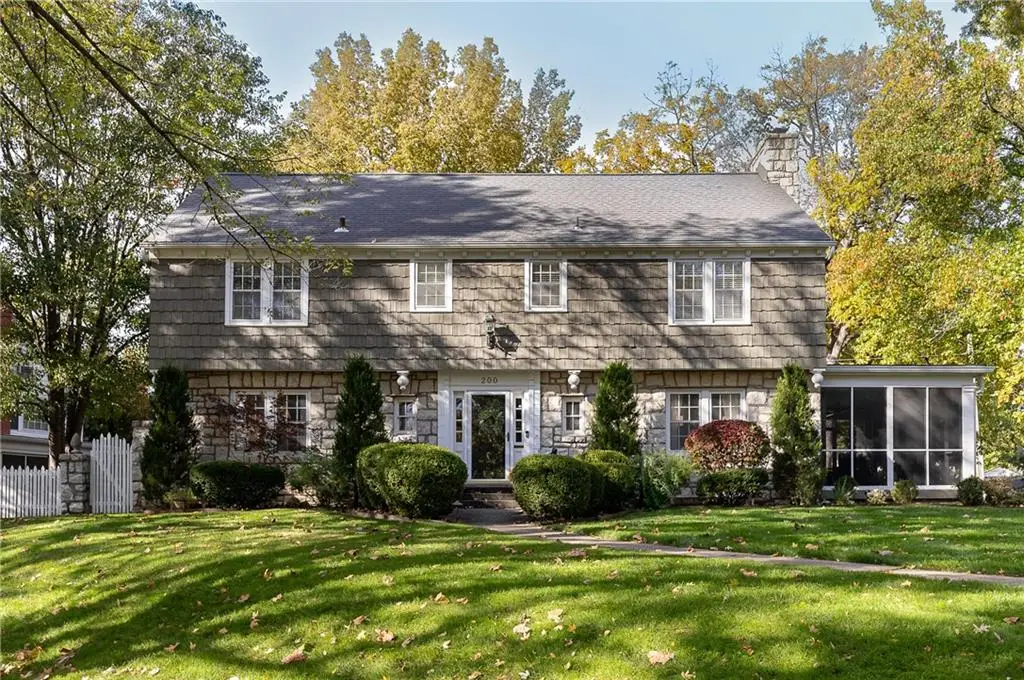 200 W 66th Street, Kansas City, MO 64113 - #1