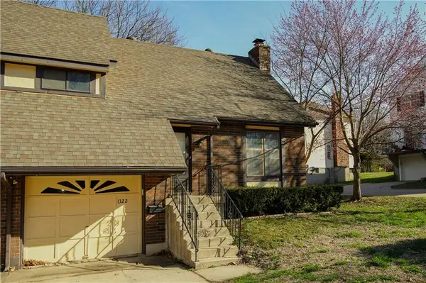 1322 W 24th Street S, Independence, MO 64052