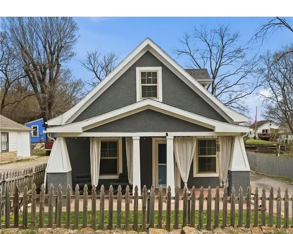 2453 S 12th Terrace, Kansas City, KS 66103