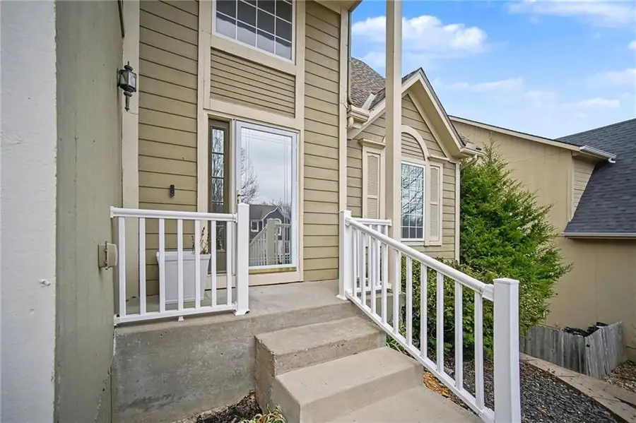 13924 W 71st Place, Shawnee, KS 66216 - #3