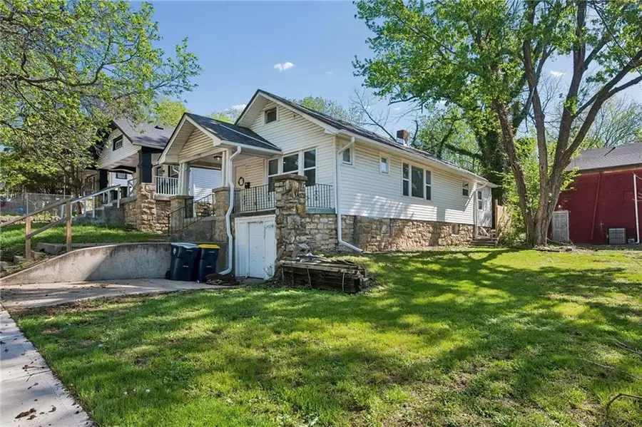 4943 Michigan Avenue, Kansas City, MO 64130 - #3