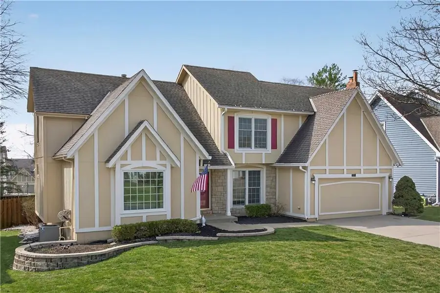 9911 W 124th Terrace, Overland Park, KS 66213 - #2