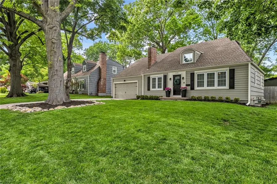 3118 W 79th Street, Prairie Village, KS 66208 - #3