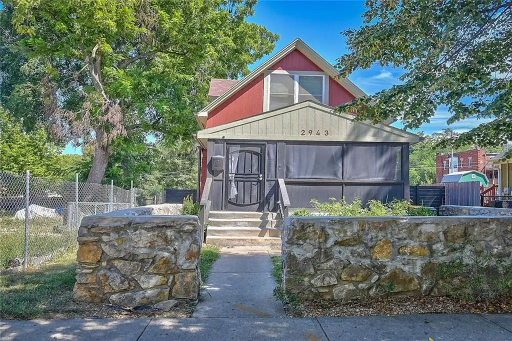2943 Garfield Avenue, Kansas City, MO 64109 - #1