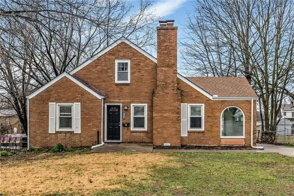 9614 E 32nd S Street, Independence, MO 64052