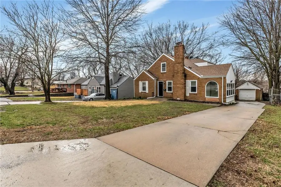 9614 E 32nd S Street, Independence, MO 64052 - #3