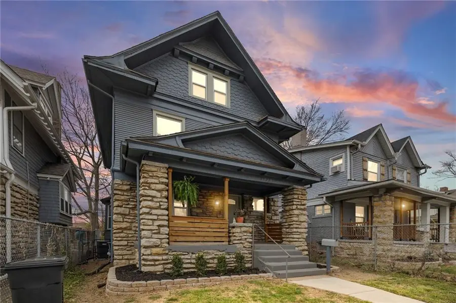 3928 Forest Avenue, Kansas City, MO 64110 - #2