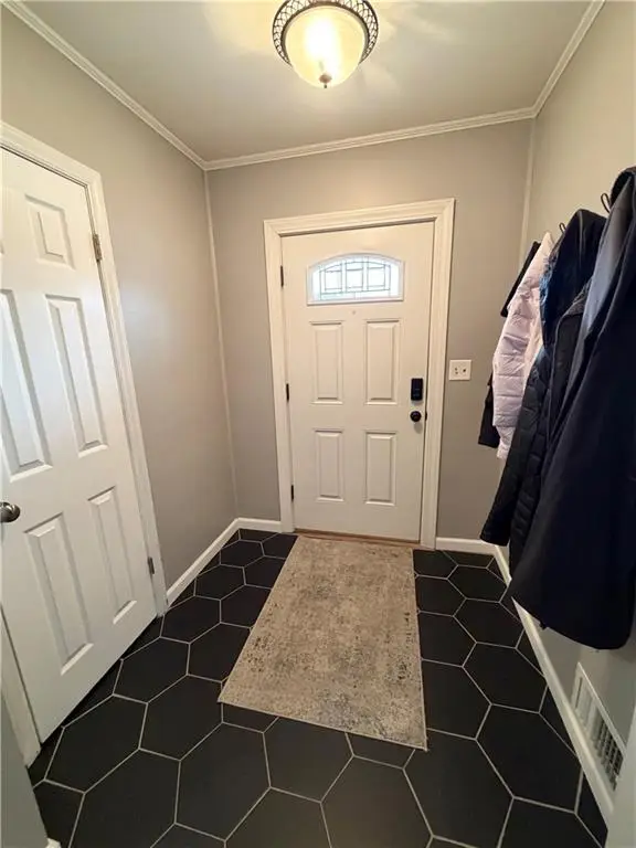 607 W Dakota Street, Butler, MO 64730 - #3